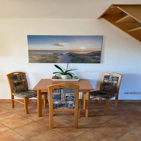 Hideaway, Pruchten- Baltic Coast, Cleaning Included Appartamento